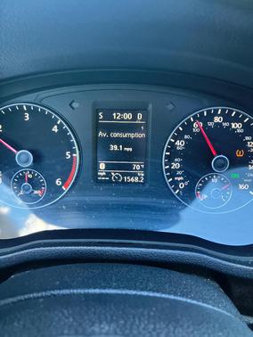 Black 2014 Volkswagen Passat 2.0L TDI SEL Premium