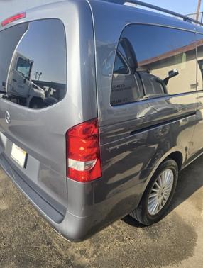 2017 Mercedes-Benz Metris Base