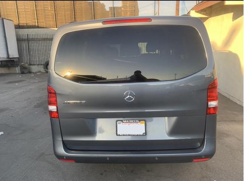 2017 Mercedes-Benz Metris Base