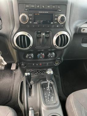 2017 Jeep Wrangler Sahara