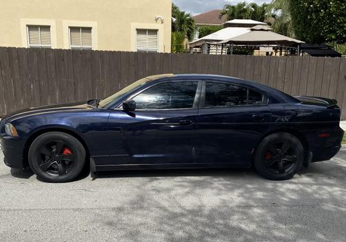 2012 Dodge Charger SE
