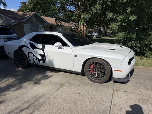 White 2016 Dodge Challenger SRT Hellcat