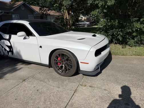 White 2016 Dodge Challenger SRT Hellcat