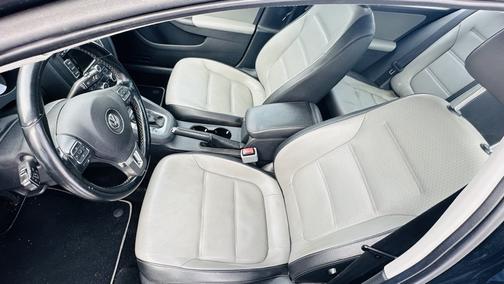 2013 Volkswagen Jetta Hybrid SEL Premium