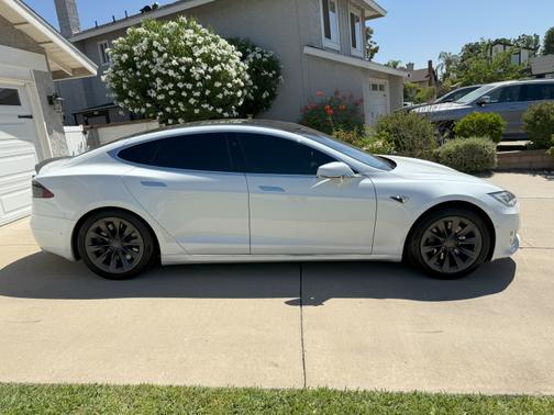 2020 Tesla Model S Long Range Plus