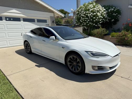 2020 Tesla Model S Long Range Plus