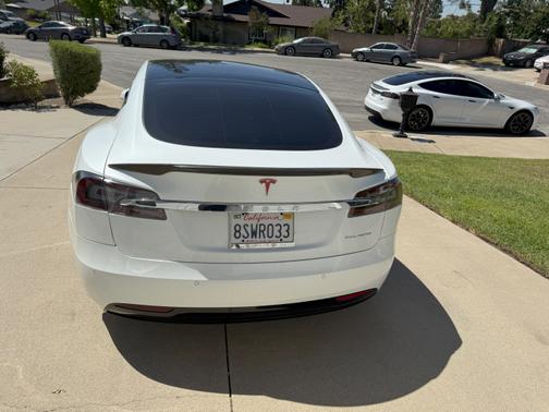 2020 Tesla Model S Long Range Plus