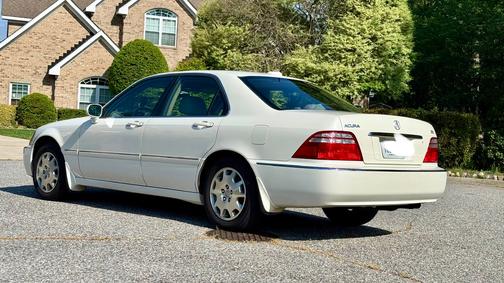 White 2004 Acura RL 3.5
