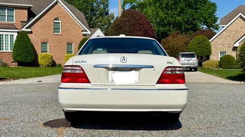White 2004 Acura RL 3.5