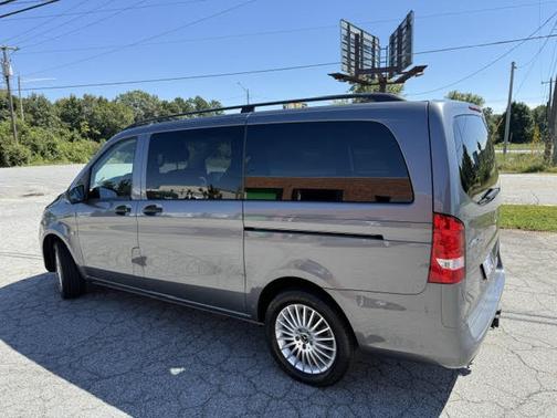 2023 Mercedes-Benz Metris Standard Roof