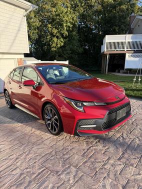 Red 2020 Toyota Corolla SE