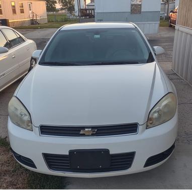 Photo 1 of 9 of 2009 Chevrolet Impala LTZ