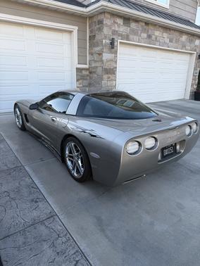 Beige 2000 Chevrolet Corvette Base