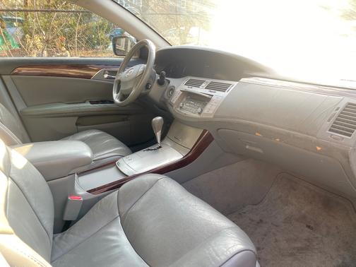 2008 Toyota Avalon XLS