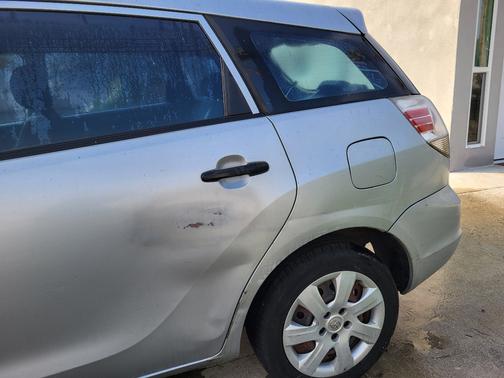 2006 Toyota Matrix Base