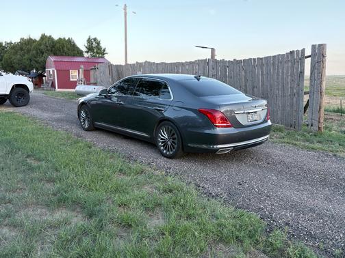 2017 Genesis G90 5.0 Ultimate