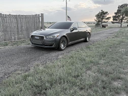 2017 Genesis G90 5.0 Ultimate