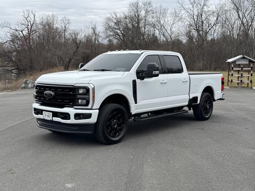 White 2024 Ford F-250 XLT