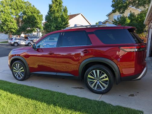 Red 2022 Nissan Pathfinder SL