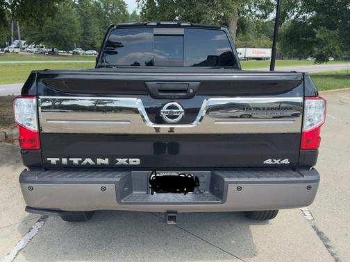 2017 Nissan Titan XD Platinum Reserve