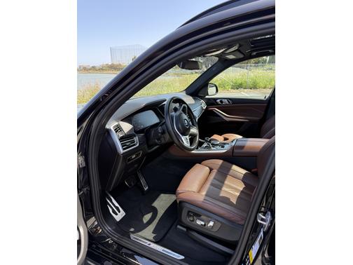 2023 BMW X5 M50i