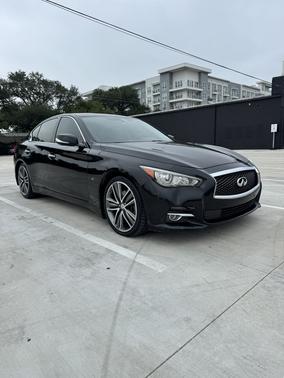 Black 2014 INFINITI Q50 Premium