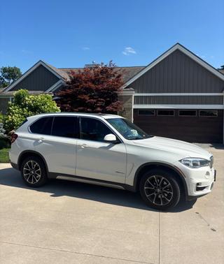 White 2017 BMW X5 xDrive35d