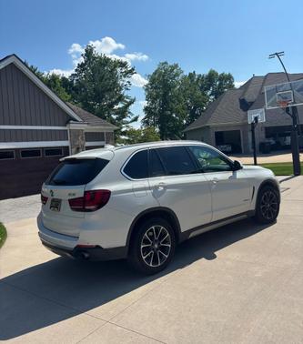 White 2017 BMW X5 xDrive35d