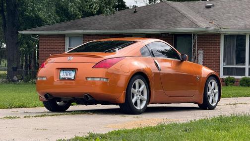 Orange 2004 Nissan 350Z Touring