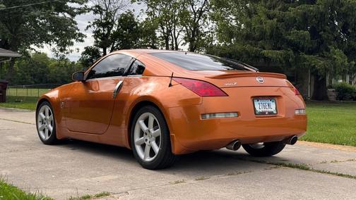 Orange 2004 Nissan 350Z Touring