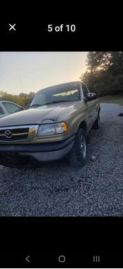 2001 Mazda B2300 SE