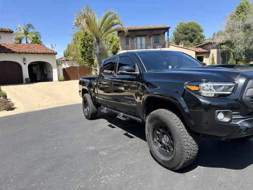 2022 Toyota Tacoma TRD Sport