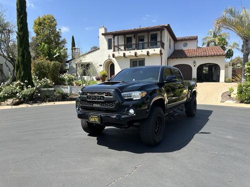 2022 Toyota Tacoma TRD Sport