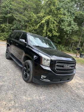 Black 2019 GMC Yukon SLT