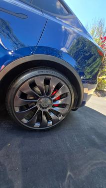 Blue 2022 Tesla Model Y Performance
