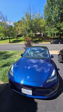 Blue 2022 Tesla Model Y Performance