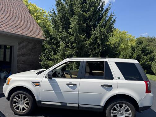 2008 Land Rover LR2 SE
