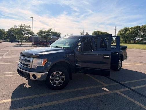 Blue 2013 Ford F-150 XLT