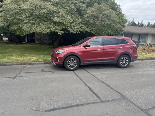 2017 Hyundai SANTA FE SE