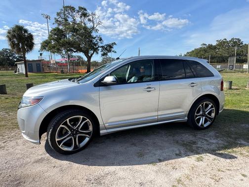 Silver 2013 Ford Edge Sport