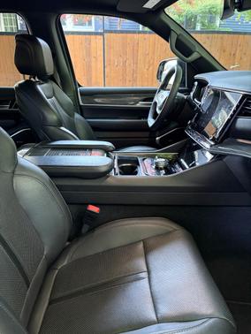 Black 2022 Jeep Wagoneer Series II