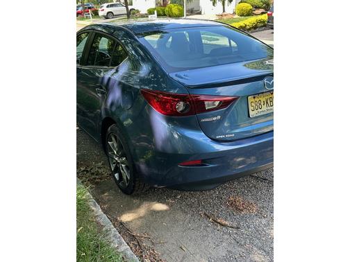 2018 Mazda Mazda3 Touring