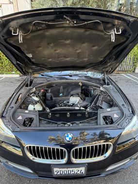 Black 2016 BMW 528 i