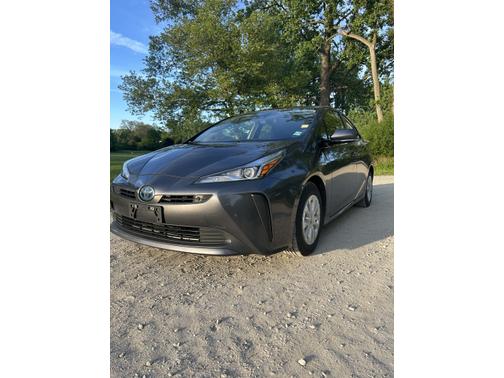 2020 Toyota Prius LE