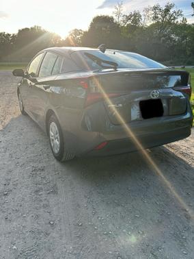 2020 Toyota Prius LE