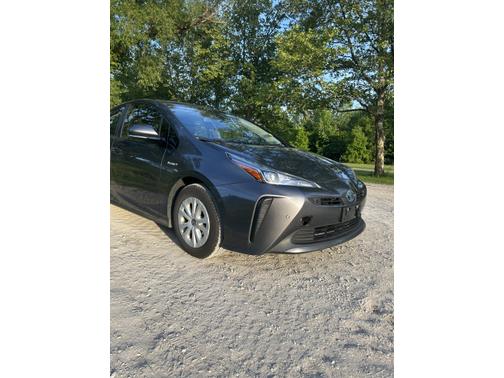 2020 Toyota Prius LE