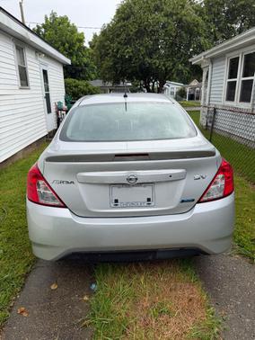 Gray 2016 Nissan Versa 1.6 SV