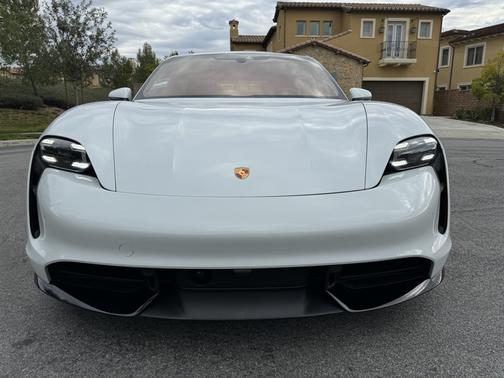 2020 Porsche Taycan Taycan Turbo S