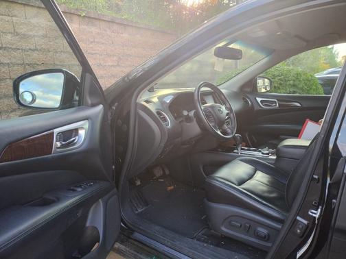 2013 Nissan Pathfinder SL