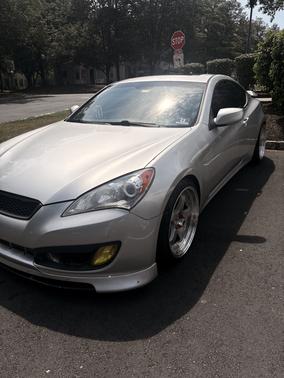 2010 Hyundai Genesis Coupe 2.0T Track